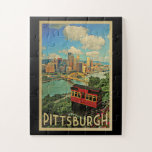 Puzzle Viajes de la época de Pittsburgh Pennsylvania Vint<br><div class="desc">El diseño de Pittsburgh Pennsylvania en estilo Viaje Vintage presenta la Inclina Duquesne y la ciudad de Pittsburgh con puente y río abajo.</div>