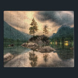Puzzle Viajes por la naturaleza - Paisaje de las montañas<br><div class="desc">Imagen de la naturaleza del paisaje montañoso con el lago durante una tormenta.  frontiernow.com</div>
