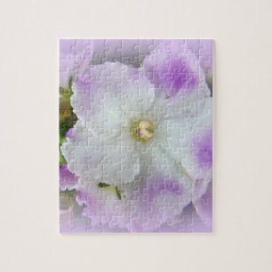 Puzzle Violetas africanas moradas y blancas