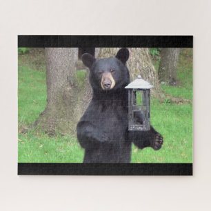 Puzzle Visitante del oso negro del patio trasero