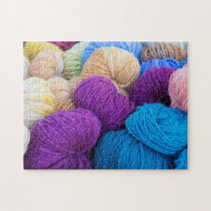 Puzzle Washington, Seabeck. Bolas de hilo colorido