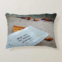 Que seas feliz siempre acento de almohada