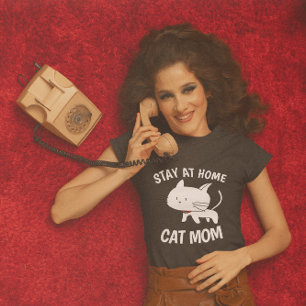 QUÉDATE EN CASA Camisetas CAT MOM