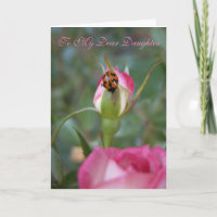 Querida hija rosa y tarjeta de escarabajo