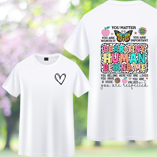 Querido pequeño humano detrás de mí camiseta (Subido por el creador)