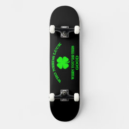 ¿Quién necesita un diseño de skateboard con suerte