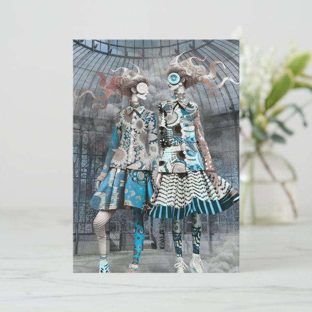 Quirky con azul | Tarjeta de felicitación en blanc (Anverso de pie)
