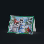 Raccoon, cardenal, tarjeta de saludo en blanco de<br><div class="desc">Los días de invierno de la nieve llaman a hacer un muñeco de nieve...  y lo que es más divertido que hacer con amigos. Lo llamo "DIVERSIÓN DE INVIERNO". Imagen de mi arte original.</div>