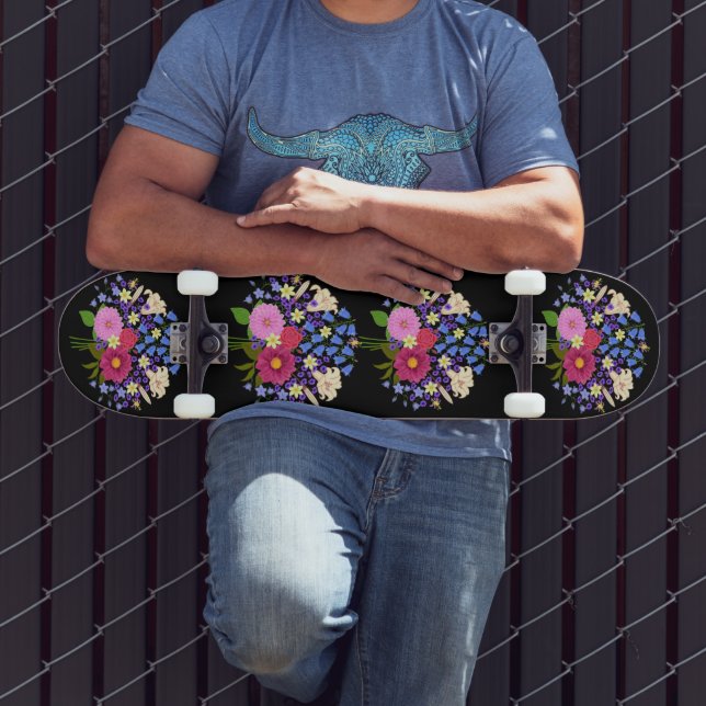 Rama de flores Skateboard Negro Pálido (Exterior 3)