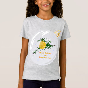 Rama de Navidades decorados en una camiseta bauble