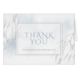 Rama gris y salvaje y acuarela azul turbia