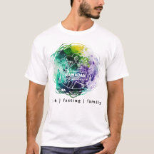 RAMADAN KAREEM en una camiseta con acuarela abstra