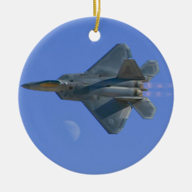 Rapaz F-22 sobre el ornamento de la luna (Frente)