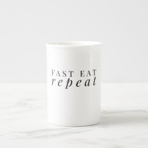 Rápido coma la taza de la obra clásica de la