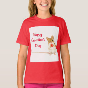 Ratón con camiseta de corazón