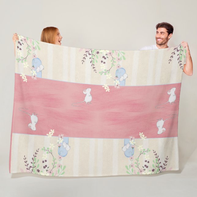 Ratones blancos en la manta de la fleche en casa (In situ)