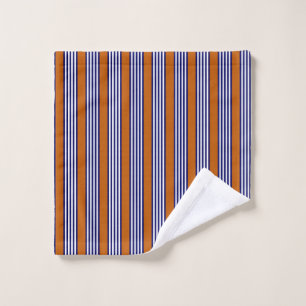 Rayas azul y blanca de la marina con naranja quema