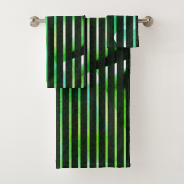 Rayas gruesas sobre diseño abstracto de manchas ve (In situ)