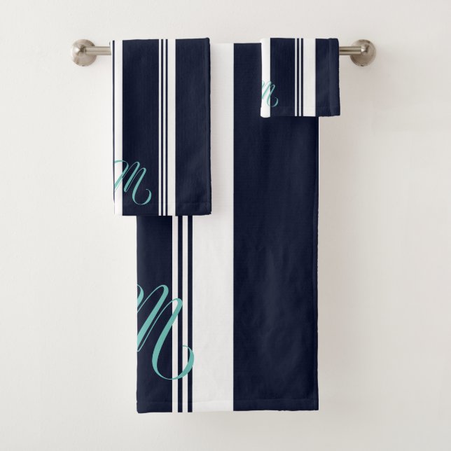 Rayas verticales navy personalizadas en letra curs (In situ)