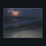 Rayo en la postal de la playa<br><div class="desc">Rayos golpean el océano por la noche</div>