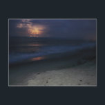 Rayo en la postal de la playa<br><div class="desc">Rayos golpean el océano por la noche</div>