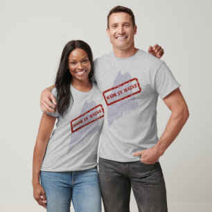 Realizado en camiseta gris oscuro de Maine