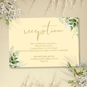 Recepción de Boda con Vegetación Amarilla de Botón