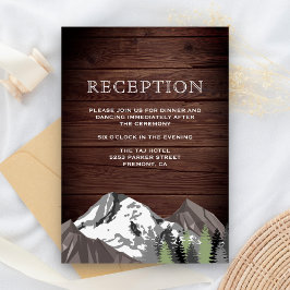 Recepción de boda en bosque de montaña de madera r