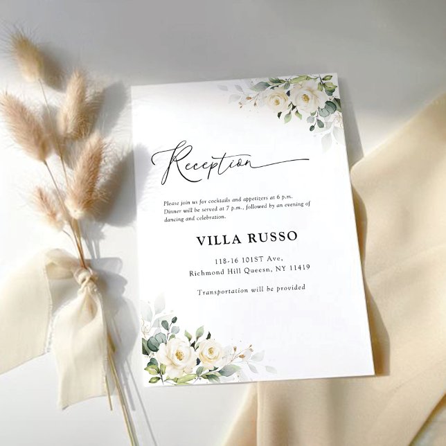 Recepción de bodas de rosas blancas de verde (Subido por el creador)