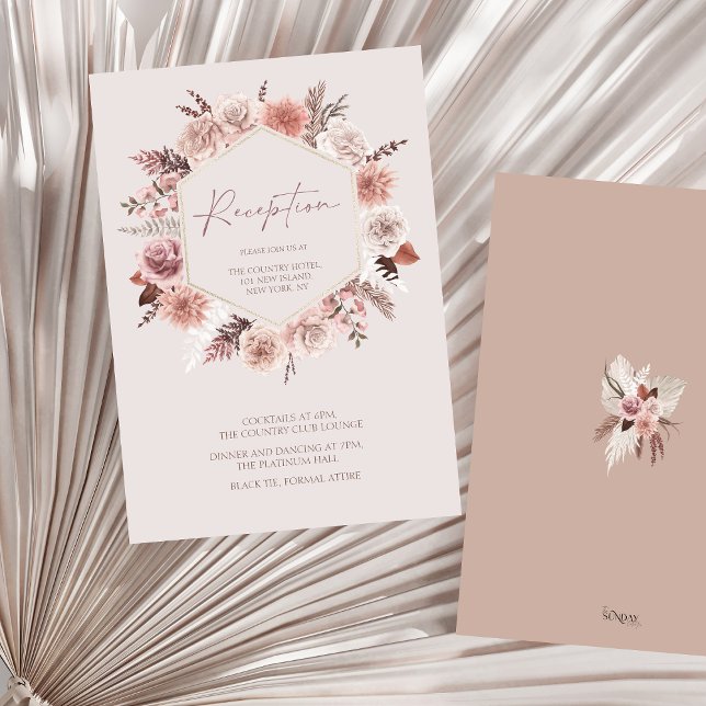 Recepción de Boho Pampas Rosa con flores (Boho Dusty Pink Floral Wreath Wedding Reception Enclosure Card)