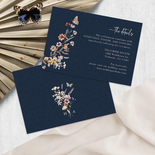 Recepción Tarjeta de envoltorio Boho Navy Blue Wildflower (Navy Blue Wildflower Boho Enclosure Card Monogram Butterfly by Painted Paperie
)