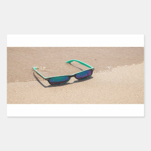 Rectangular Gafas de sol en el Pegatina Beach Rectangle
