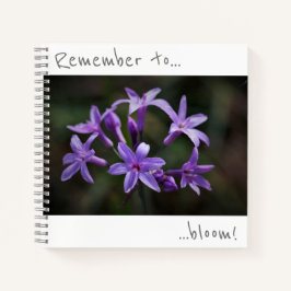 Recuerda florecer Cuaderno de flores azules púrpur