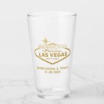 Recuerdo personalizado para la boda de la fiesta n<br><div class="desc">Vaso de pinta de cerveza personalizado para un recuerdo de boda de Las Vegas o regalo para los padrinos de la fiesta nupcial con un letrero personalizado "boda en la fabulosa señal de Las Vegas" en falso oro con nombre y fecha personalizados. ¡Son recuerdos asequibles y divertidos también! El color...</div>