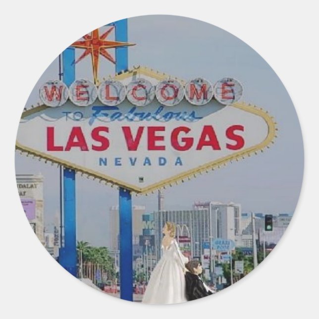 Redonda Bride Dragging Groom Rótulo Pegatina de Las Vegas (Anverso)
