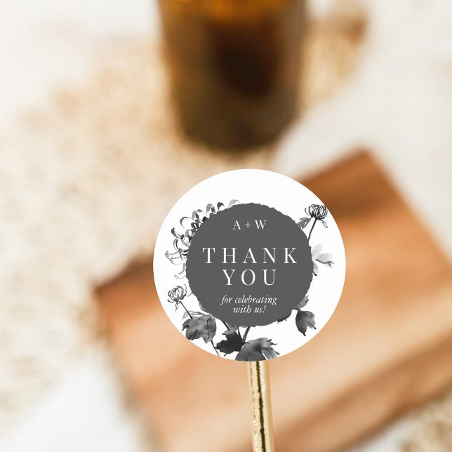 Redonda Chrysanthemum Ink Art Round Pegatina (Subido por el creador)