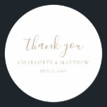 Redonda Elegante Oro Gracias Boda Pegatina Redondo<br><div class="desc">Pegatina boda de caligrafía</div>