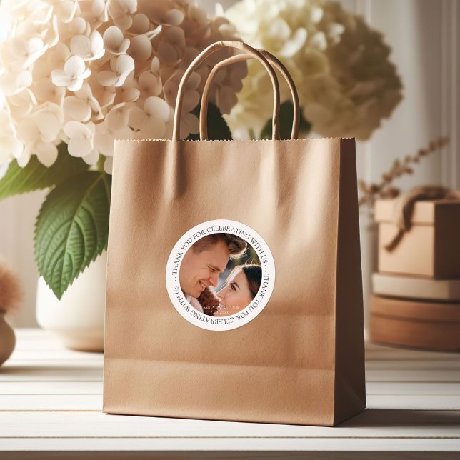 Redonda Gracias por celebrarnos con el Pegatina del Favor  (Subido por el creador)