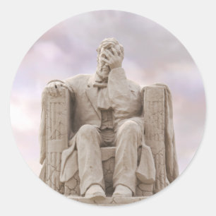 Redonda La libertad se desmorona como pegatina