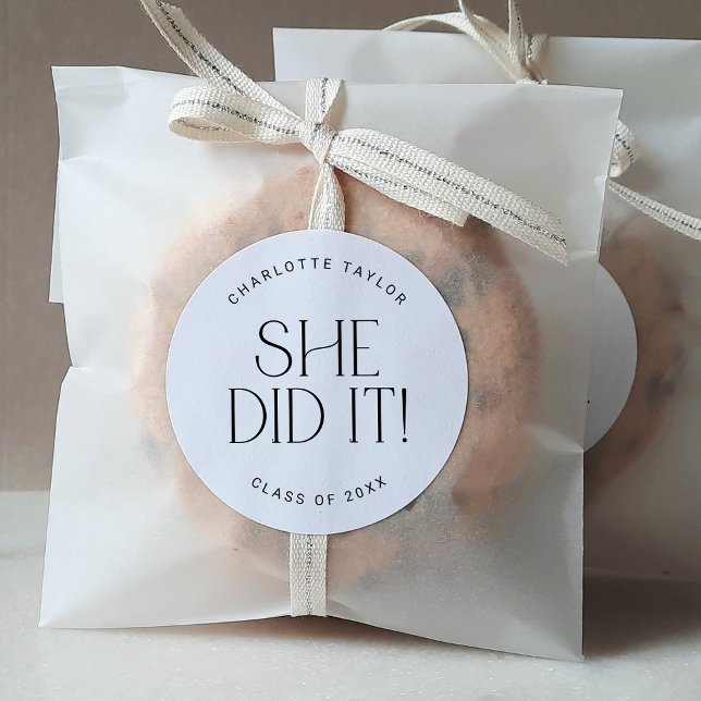 Redonda Modern Fete Minimal Lo Hizo Pegatina De Graduación (Subido por el creador)