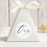 Redonda Moderno Minimalista Nuestro Pegatina favorito de r<br><div class="desc">Ver la colección aquí: https://www.zazzle.co.uk/collections/modern_minimalist-119052317964885904?rf=238296117664346256</div>