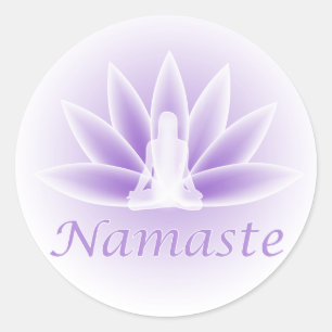 Redonda Namaste Yoga Pegatina violeta de flores de Lotus