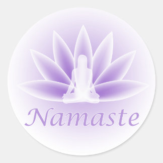 Redonda Namaste Yoga Pegatina violeta de flores de Lotus