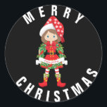 Redonda Navidades Elf/Brunette/ con Wreath/ xMas Pegatina<br><div class="desc">Navidades amables con un diseño de corona con un saludo de Feliz Navidad en blanco. Excelente para envolver regalos,  sellar sobres,  adjuntar etiquetas a un paquete o poner en tus hijos bolsas de almuerzo!!</div>