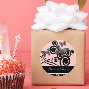Redonda Pegatina Bride and Groom Swirl & Butterfly