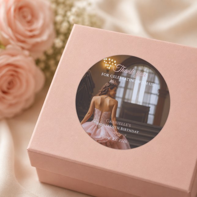 Redonda Pegatina de agradecimiento por cumpleaños decimoct (Blush pink thank you sticker adds an elegant finishing touch to an unforgettable 18th birthday.)