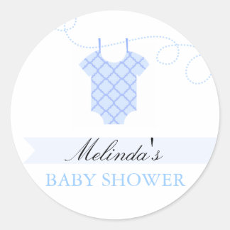 Redonda Pegatina de baby shower moderna con tendedero azul
