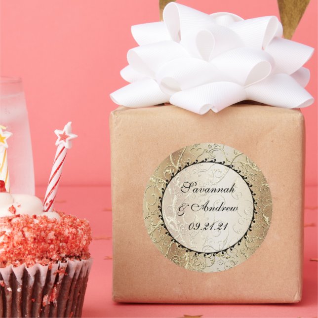 Redonda Pegatina de Boda de fuentes negras de Swirls Gold (Fiesta)