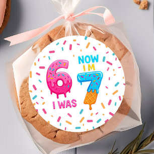 Redonda Pegatina de cumpleaños Seis Siete Tendencia Meme 6
