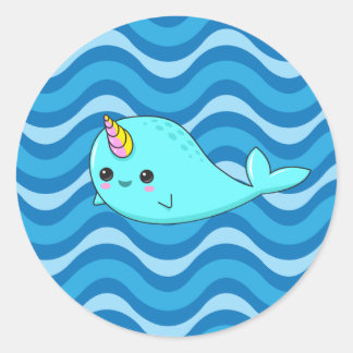 Redonda Pegatina de las olas azules de Kawaii Narwhal